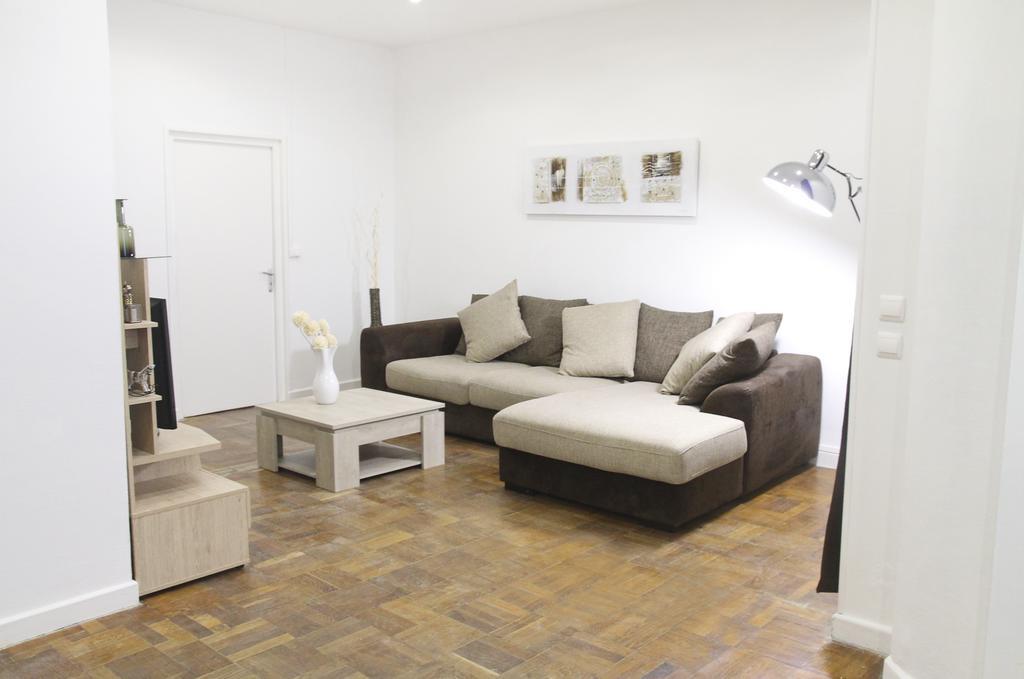 Les De Gambetta Apartment *